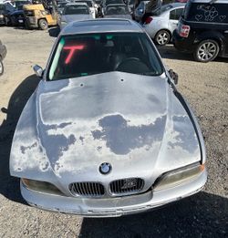 2000 BMW 528i Parts Car