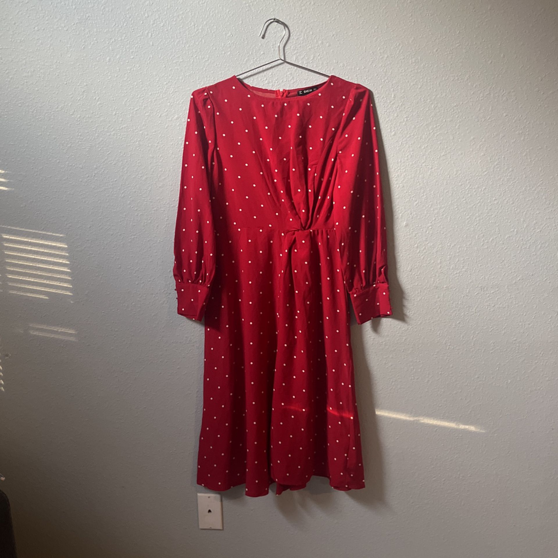 Red And White Dots Dress Size L