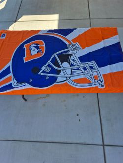 Denver Broncos Vintage Helmet Team Flag.