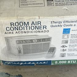 Window Room Air Conditioner 