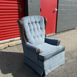 Vintage Swivel Accent Chair - Free Curbside Delivery 