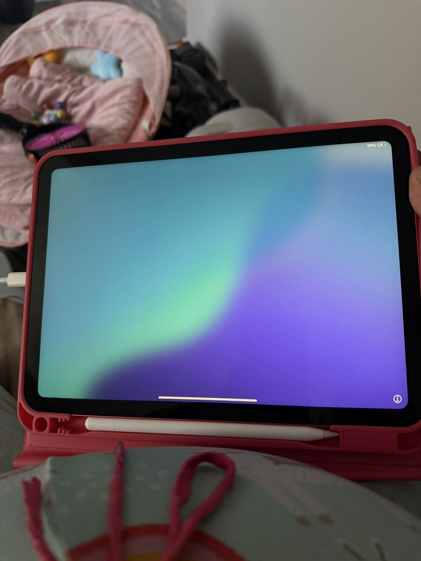 Pink IPad A16 WITH APPLE PENCIL 128GB