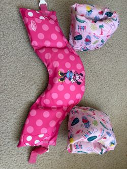 Child safety swim vest