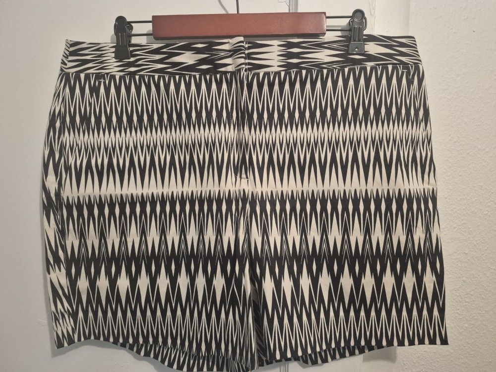 Worthington Womens Shorts, Size 14, 4 Inch Inseam