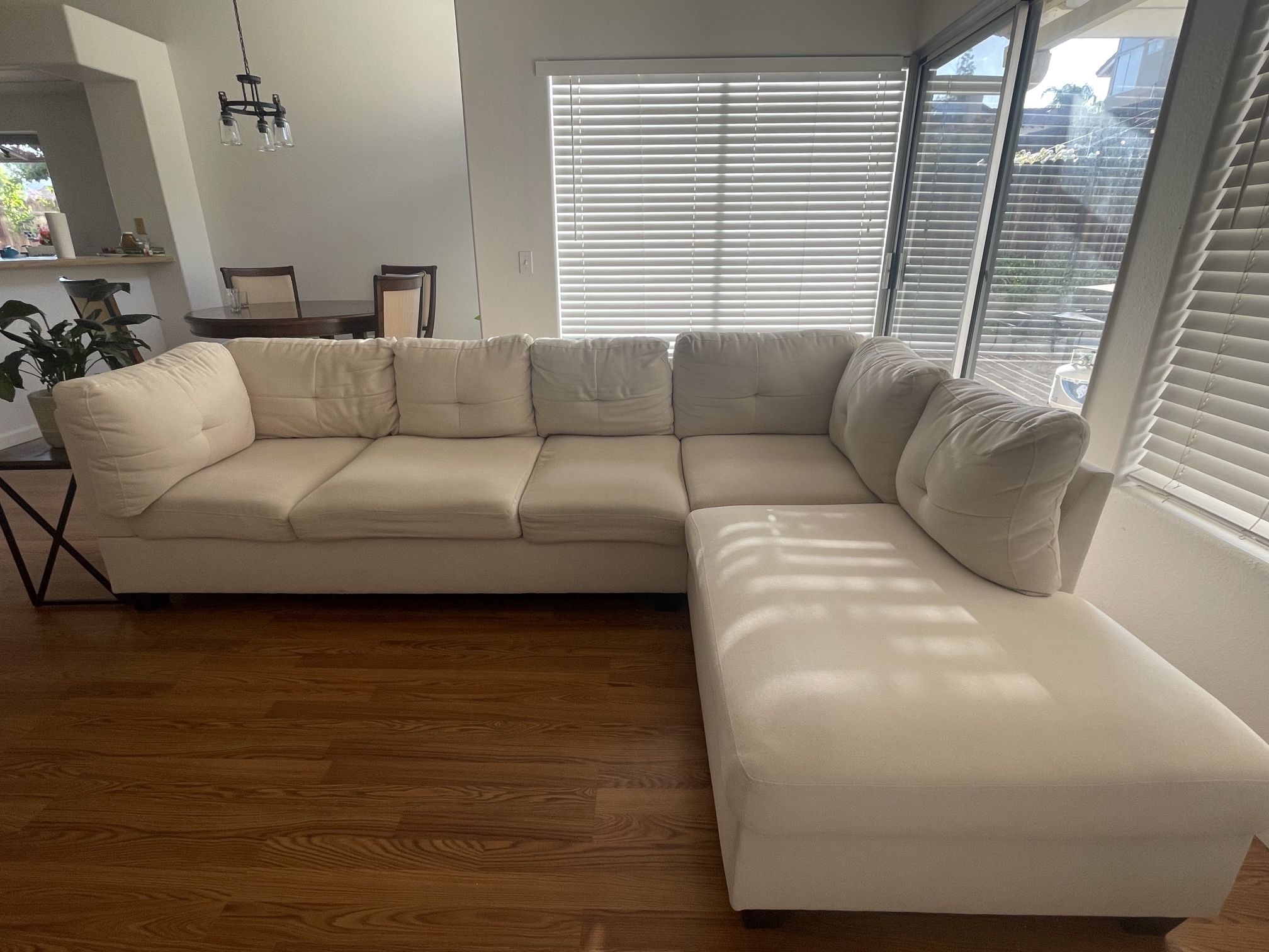 GREAT COUCH