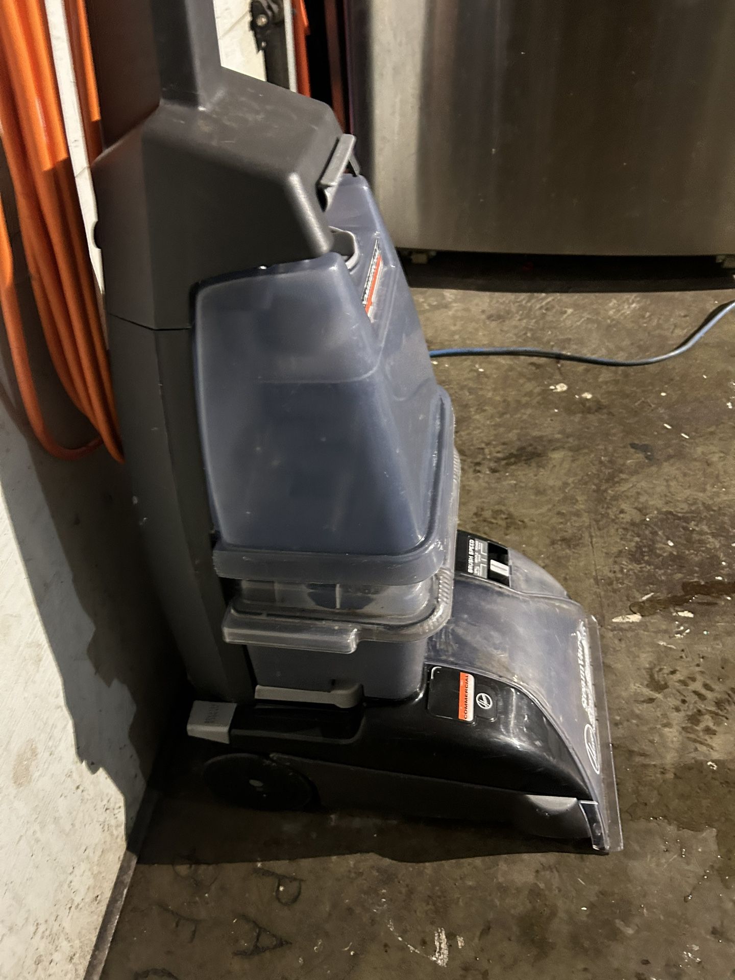 Carpet Shampooers An Vacuums 