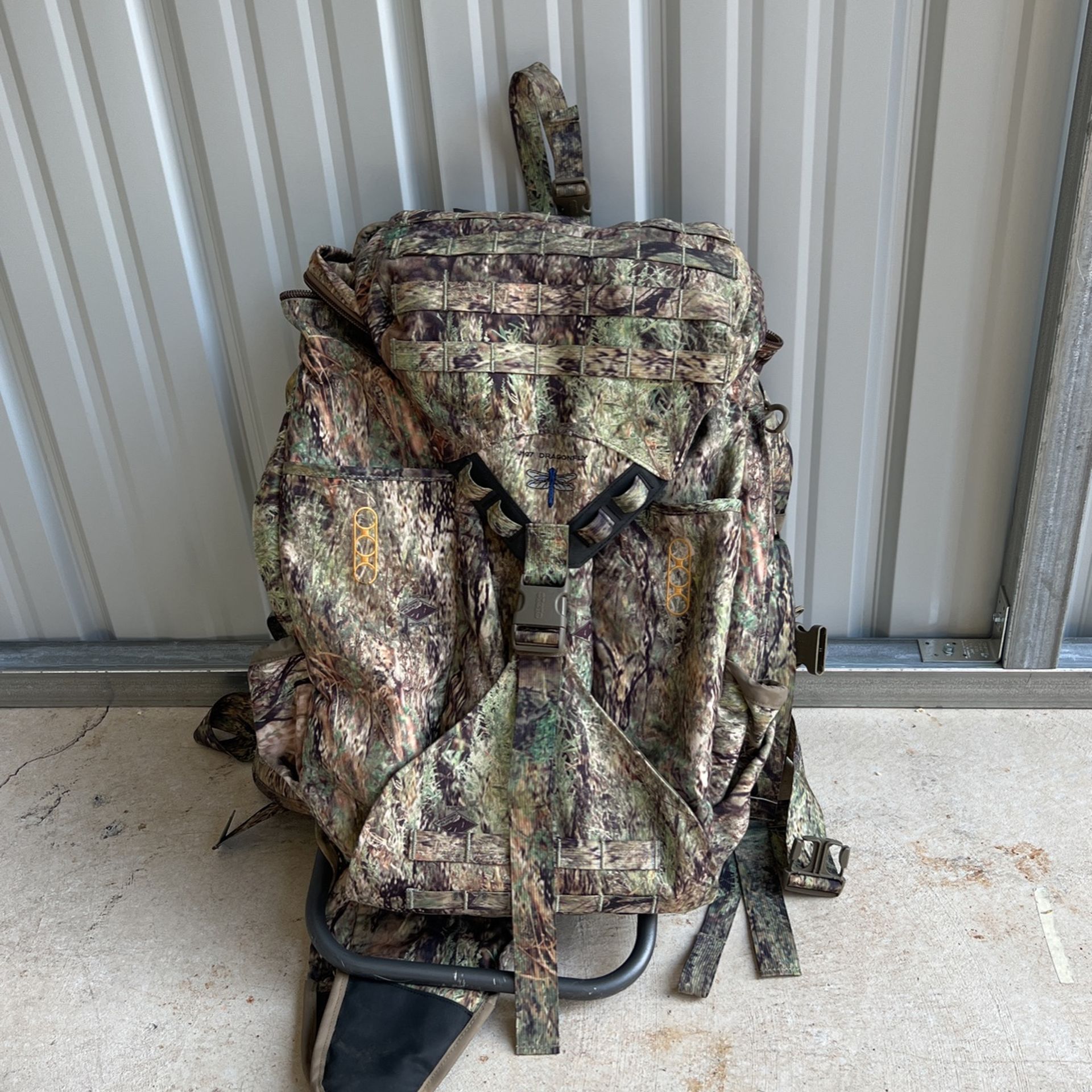 J107 Dragonfly Hunting Backpack 