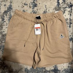 Brand new men’s Jordan fleece Shorts size large 