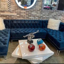 Large Modern U Shape Velvet Sectional With Accent Pillows// Finance Available 