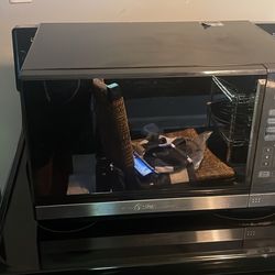 Electric Stove And Microwave 