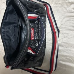 Black Puffy Tommy Hilfiger Bag 