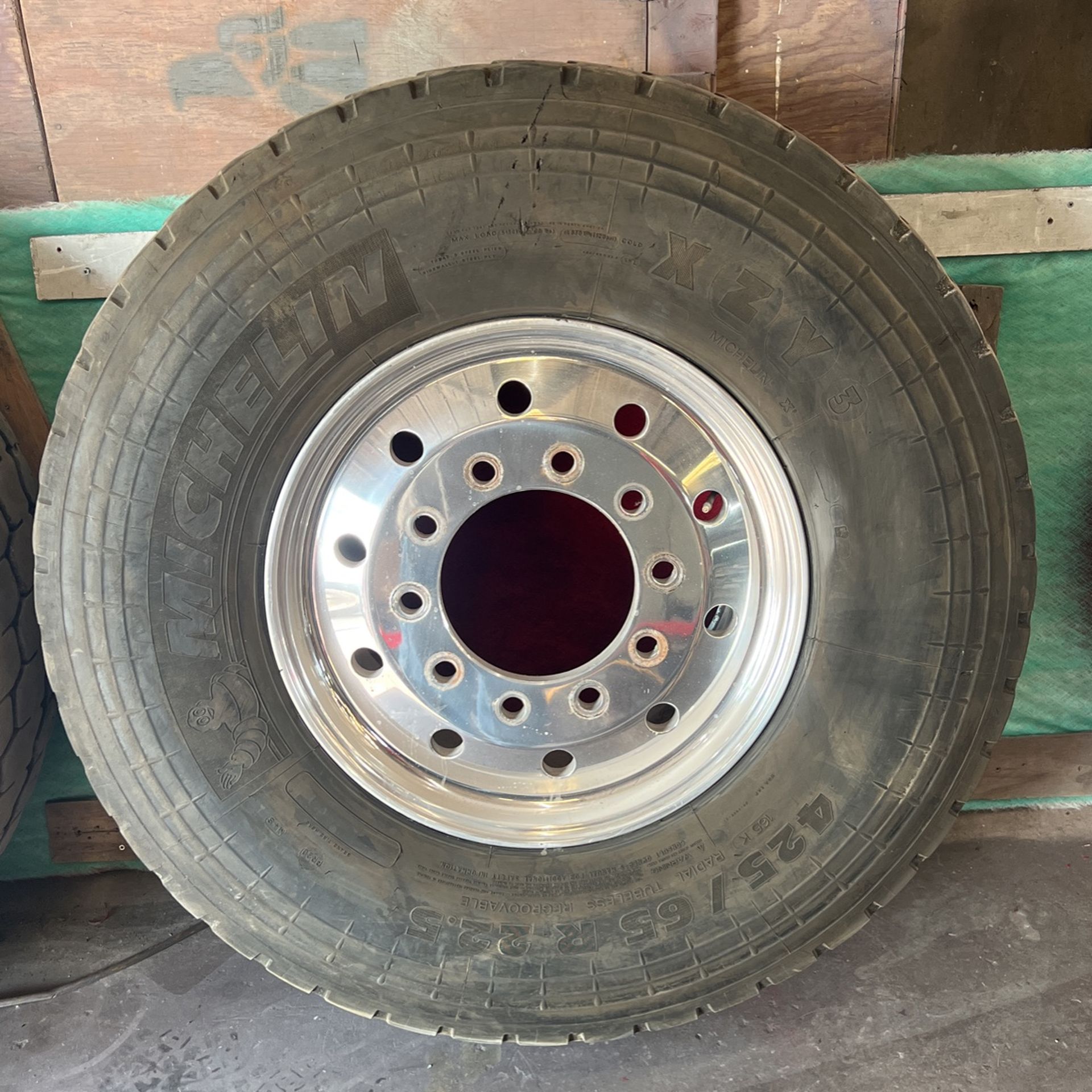 Semi Truck Wheels/tire