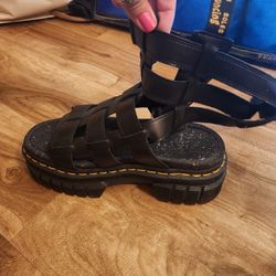 Doc Martens Sandals