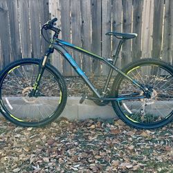 GT Aggressor Pro 27.5" Mountain Bike Hardtail Bicycle