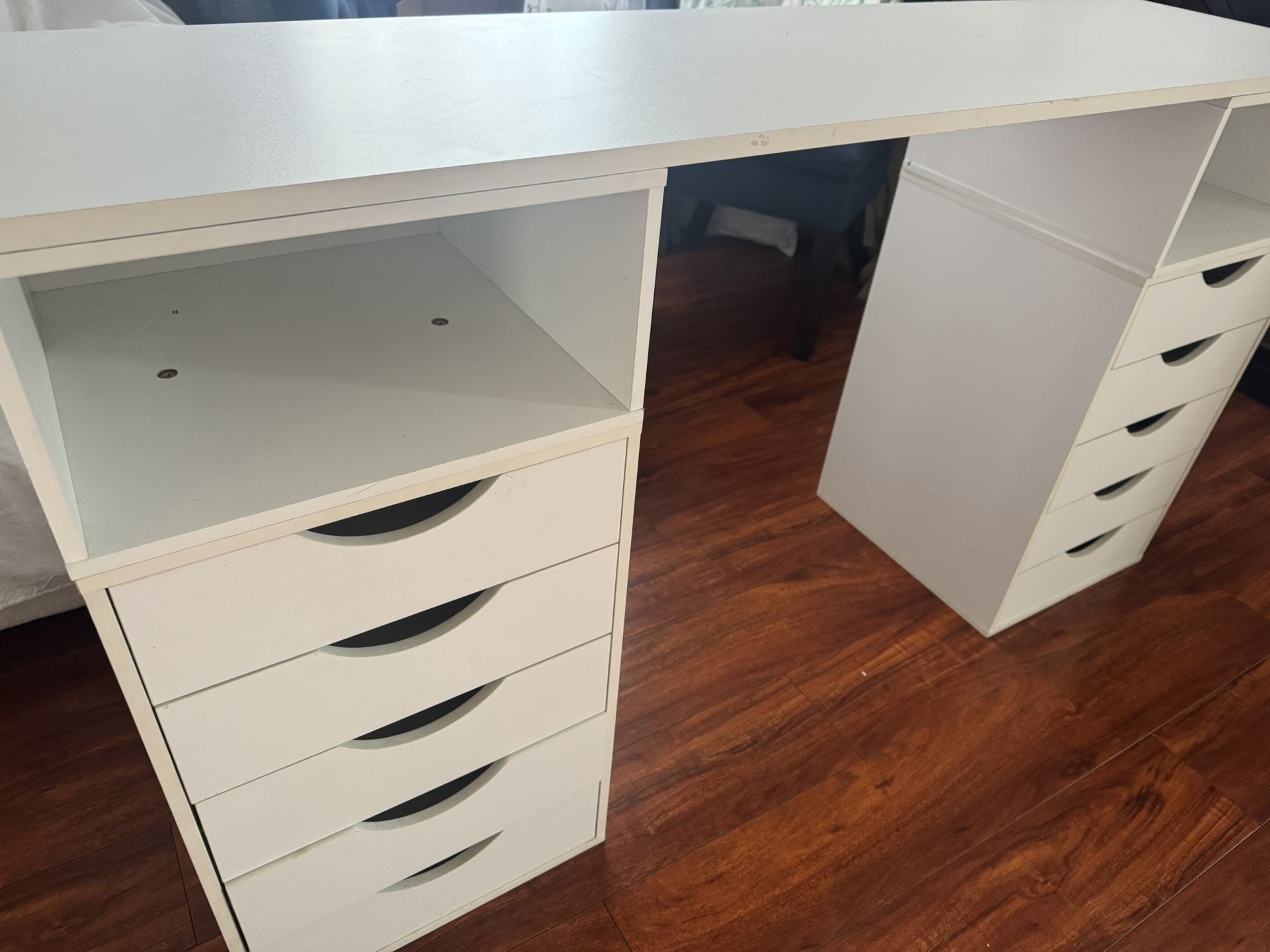 White Vanity Desk