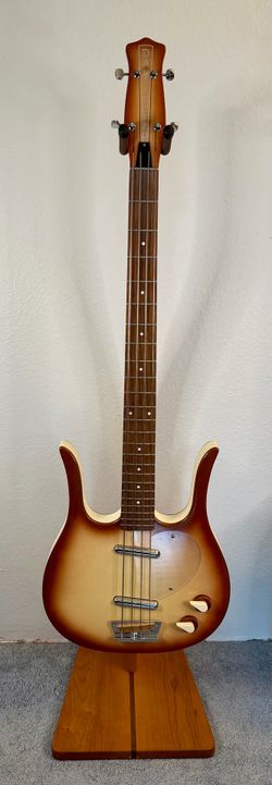 Danelectro Longhorn Bass