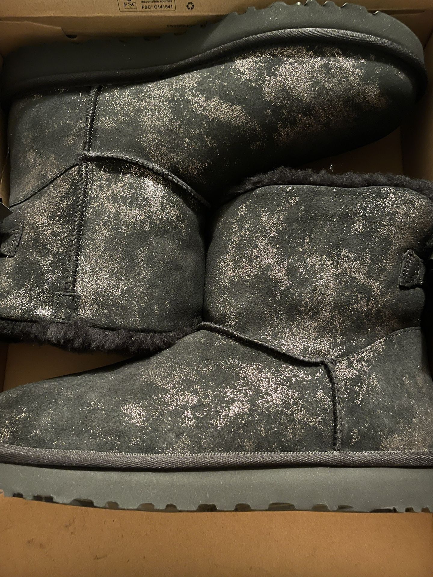 Ugg Boots Low Bow Black Glimmer Women 10