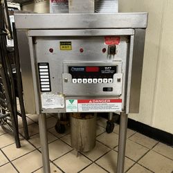 Pressure Cooker 