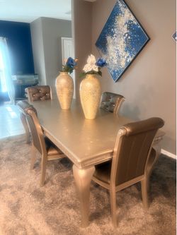 Dinning Table and 4 chairs