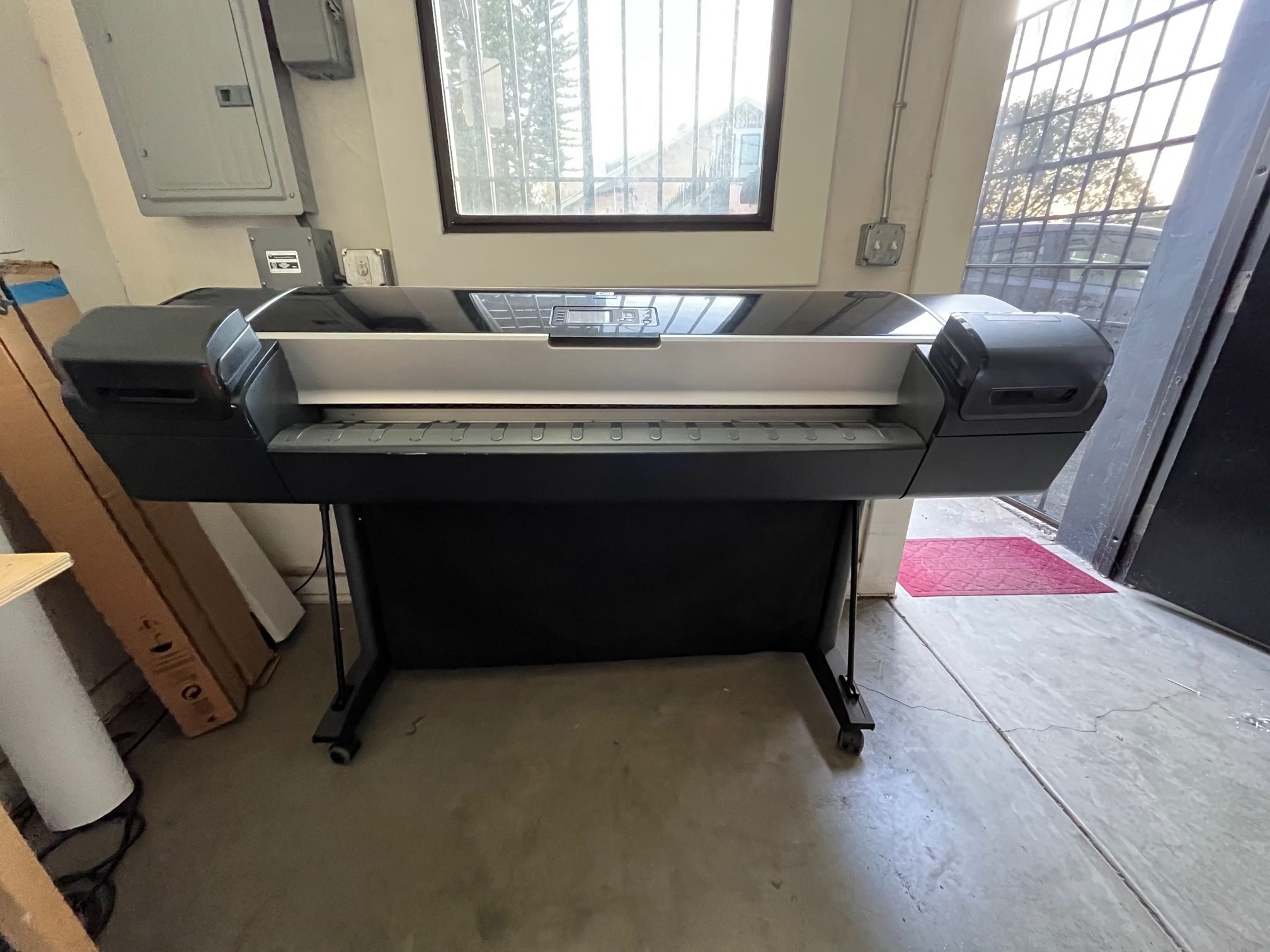HP Designjet Z5200 Postscript Photo printer 44” Used
