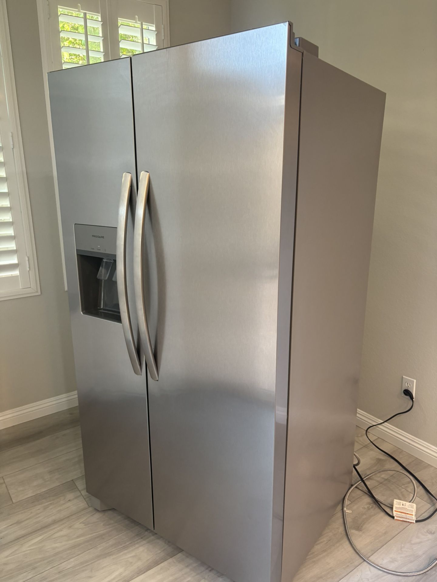 Frigidare 36in Fridge