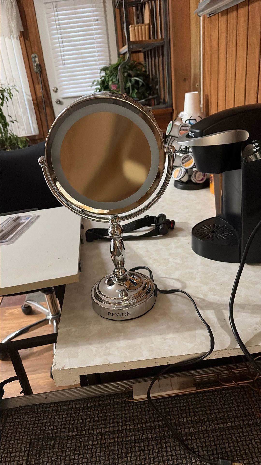 Lighted Makeup Mirror with Magnification 