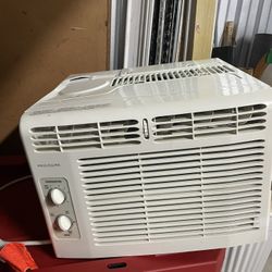 Frigidaire air conditioning (indoor Use Only) 