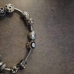 Pandora Charm Bracelette 