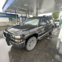 2004 Chevrolet Suburban