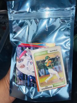 Base Ball Cards In Excellent Condition 