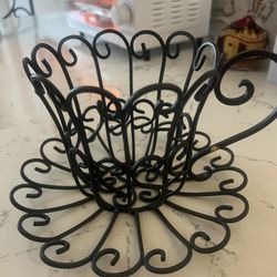 Black metal coffee plant holder 