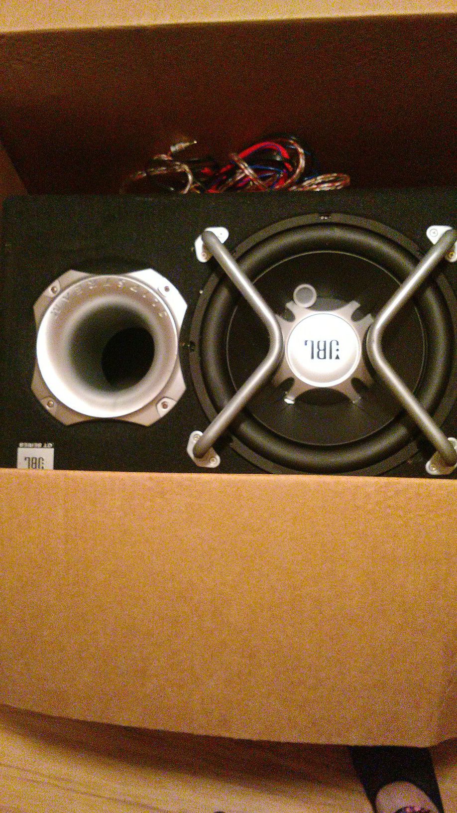 JBL 10" speaker box amplifier included. Also a jvc Bluetooth mp3 car stereo