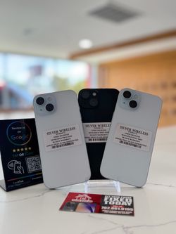 IPHONE 15 128GB UNLOCKED 🩵🖤🩵