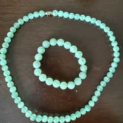Jade Necklace And Bracelet Set