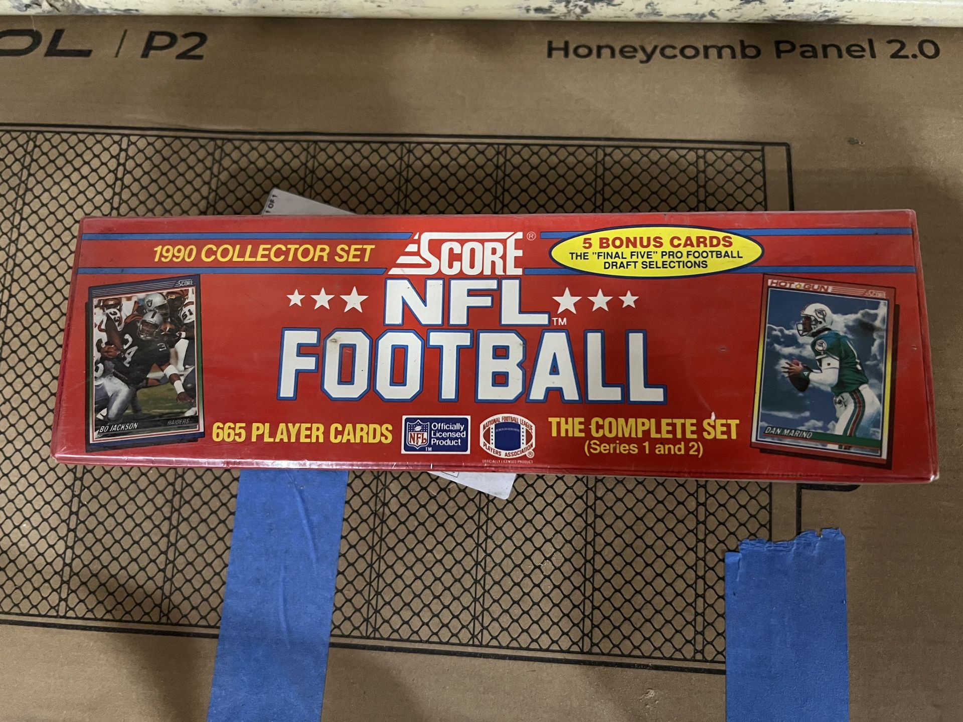 Score 1990 Collector Set NFL Player Cards -Sealed