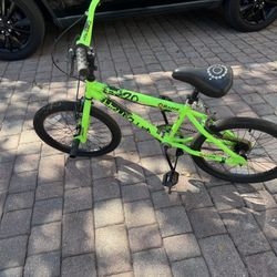 : RAZOR FS20 green BMX Boys Bike 