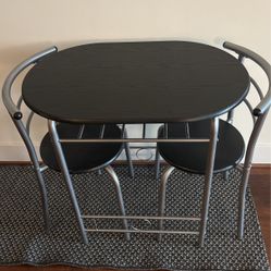 Table With Chairs 