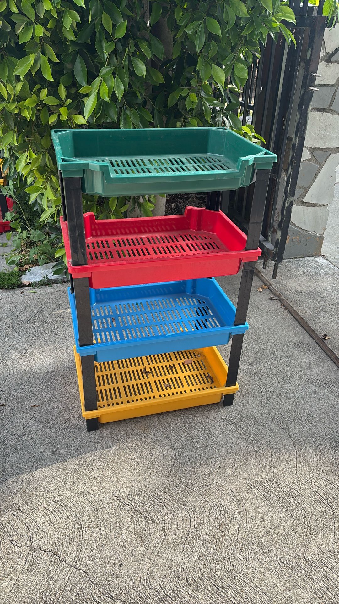 Plastic Organizing Shelf