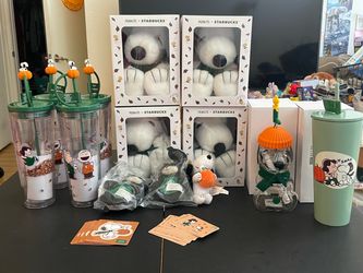 Starbucks peanuts snoopy collection
