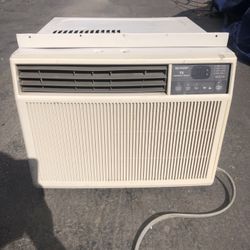 Very Good Condition Sharp Air Conditioner 
