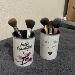 Makeup Brush Holder 