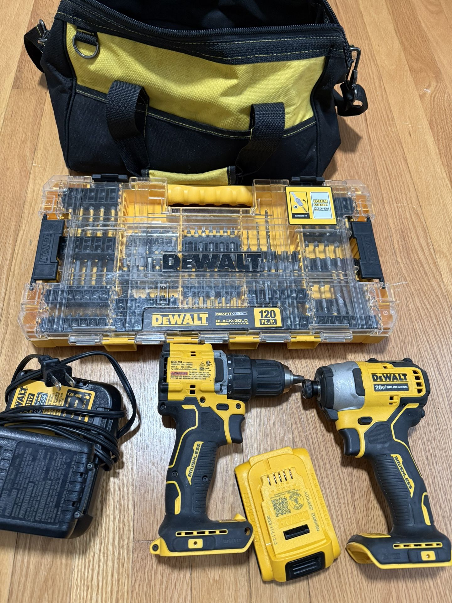 DeWalt Set  Bits Like New 