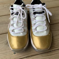 Jordan 11 Retro Low “closing Ceremony”