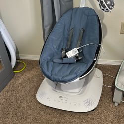 4 MOMs Baby Swing Moving Sale 