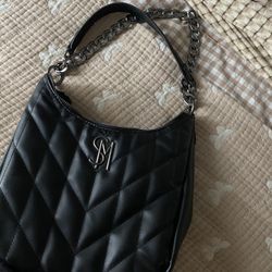 Steve Madden Black Bag Can Carry A lot Of Items