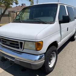 2006 Ford E350