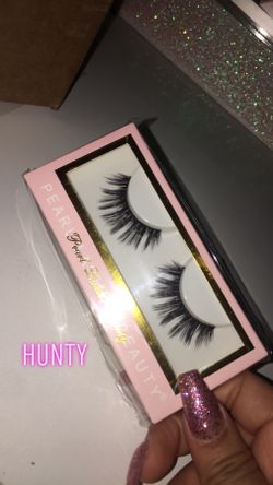 MAKEUP