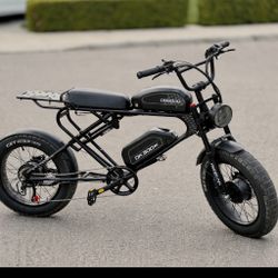 Meelod DK300 MAX Dual Motor E-Bike/ Moped Style – Pristine Condition 🔥
