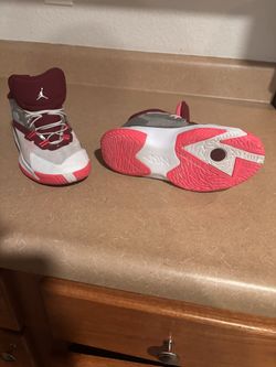 Jordan Zion 1 Basketball Shoes – Maroon/White/Red – Great Condition
