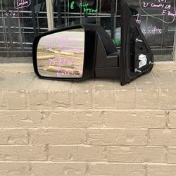 2014-19 Toyota tundra left mirror